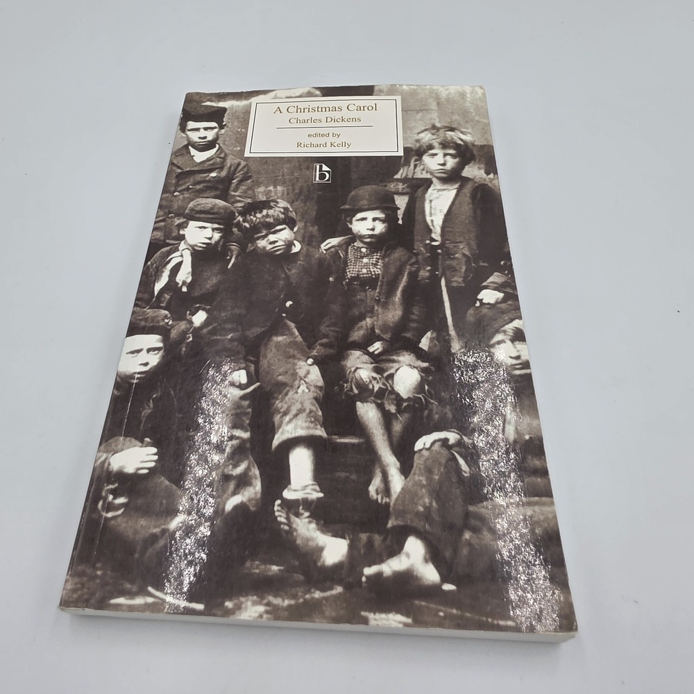 A Christmas Carol by Charles Dickens Edited By‎ Richard Kelly Paperback 2003